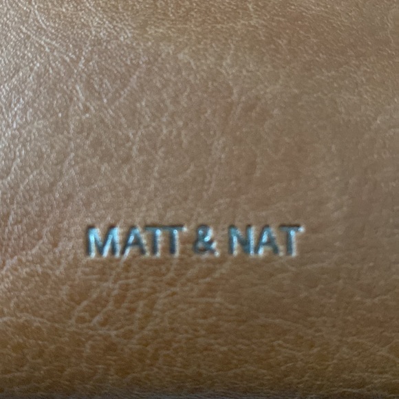 Matt and Matt Vegan Leather Crossbody backpack - Picture 5 of 5